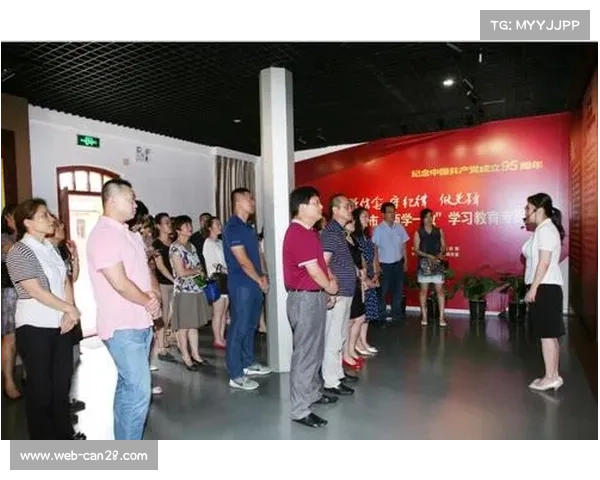 邓恩夺冠致敬导师,家庭力量助力成就辉煌 邓恩夺冠致敬导师,家庭力量助力成就辉煌