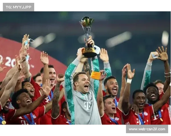 诺伊尔扑救“下蛋”送礼,多克希扫射破门 诺伊尔扑救“下蛋”送礼,多克希扫射破门