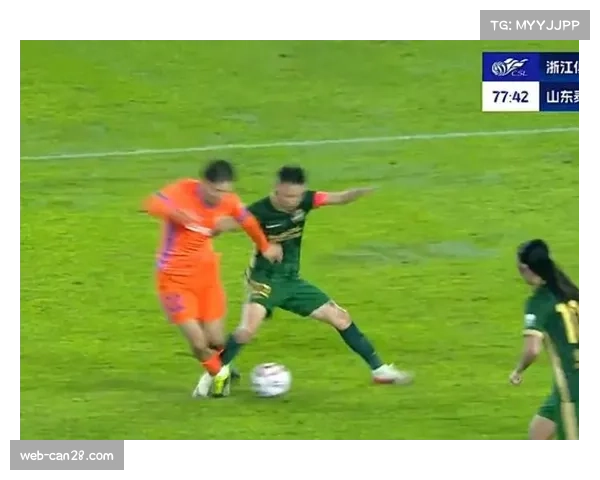 半场结束前点球判罚，VAR介入改变比赛走势