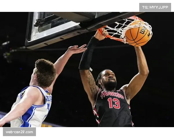 NCAA棒球赛，范德堡大学投手对阵佛罗里达大学投出完全比赛